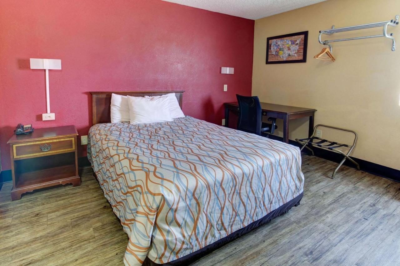 Econo alojamiento Town Center Hotel Virginia Beach Exterior foto