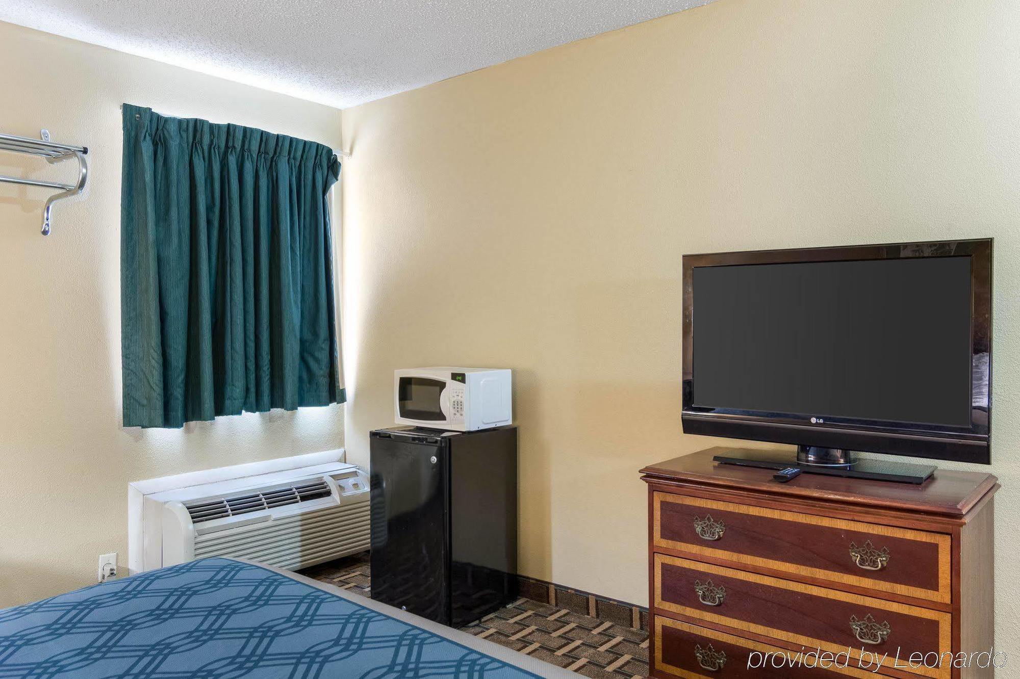 Econo alojamiento Town Center Hotel Virginia Beach Exterior foto